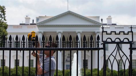 White House Fence to Add Metal Spikes 